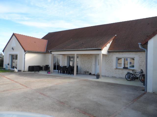 Maison 7 pièces 210 m²
