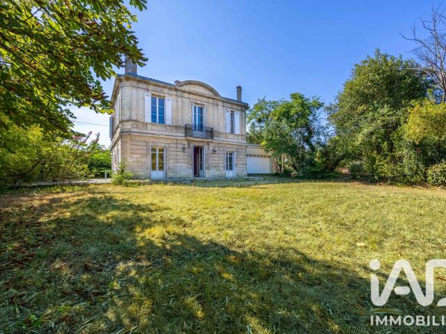 Maison 7 pièces 210 m²