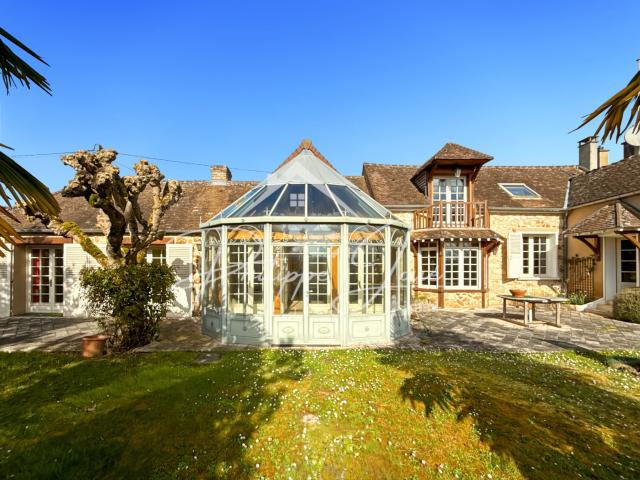Maison 7 pièces 210 m²