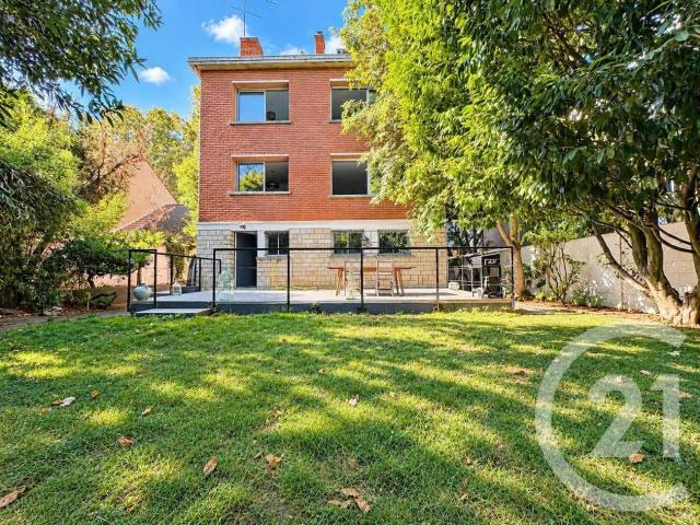 Maison 7 pièces 210 m²