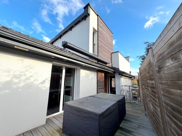Maison 7 pièces 210 m²
