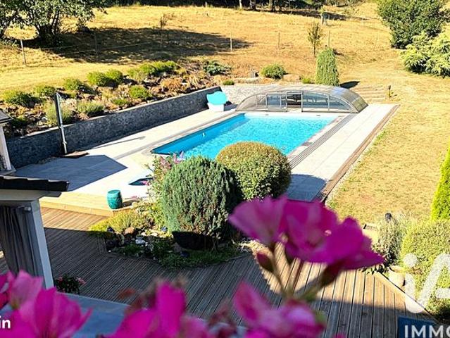 Maison 7 pièces 210 m²