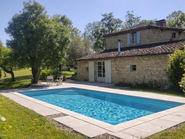Maison 7 pièces 211 m²