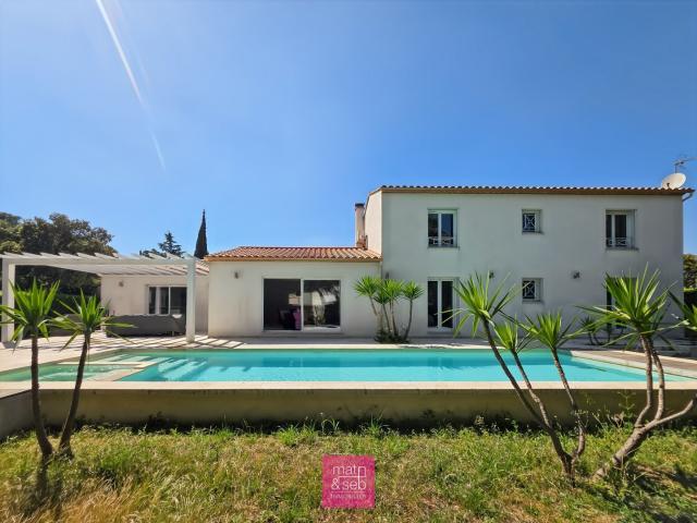Maison 7 pièces 211 m²