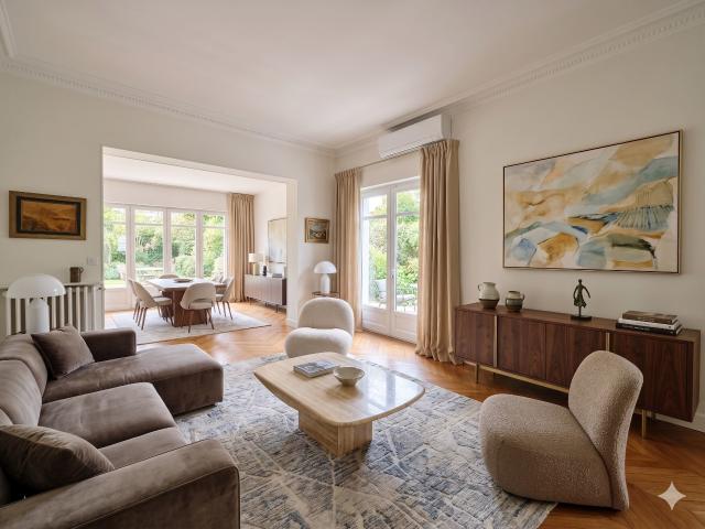Maison 7 pièces 215 m²