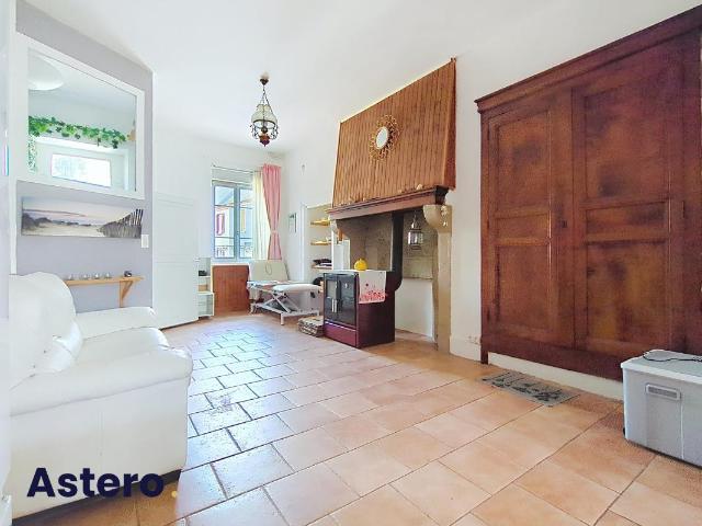 Maison 7 pièces 211 m²