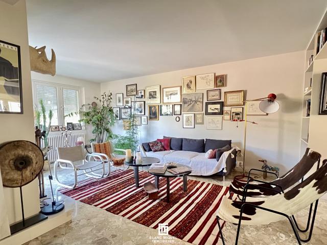 Maison 7 pièces 211 m²