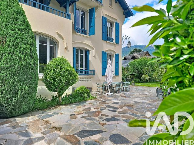 Maison 7 pièces 211 m²