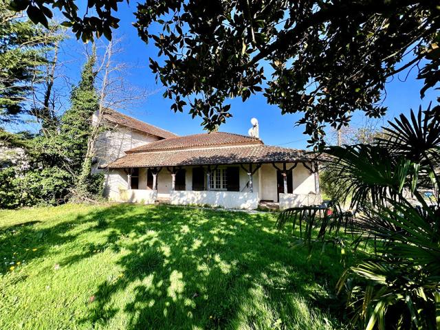 Maison 7 pièces 211 m²
