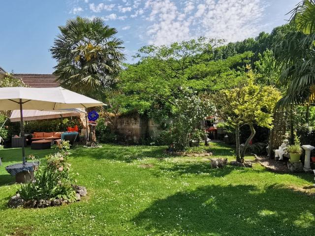 Maison 7 pièces 211 m²