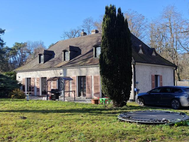 Maison 7 pièces 211 m²