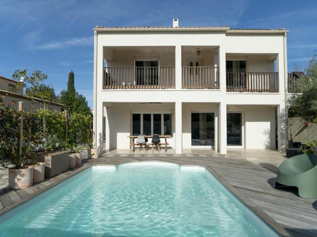 Maison 7 pièces 211 m²