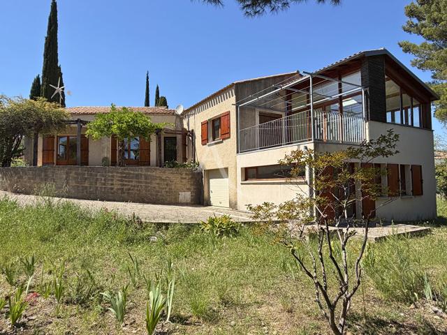 Maison 7 pièces 211 m²