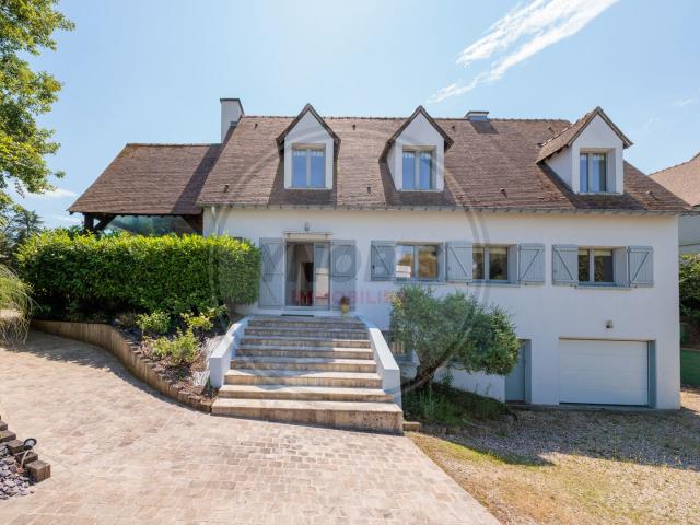Maison 7 pièces 212 m²