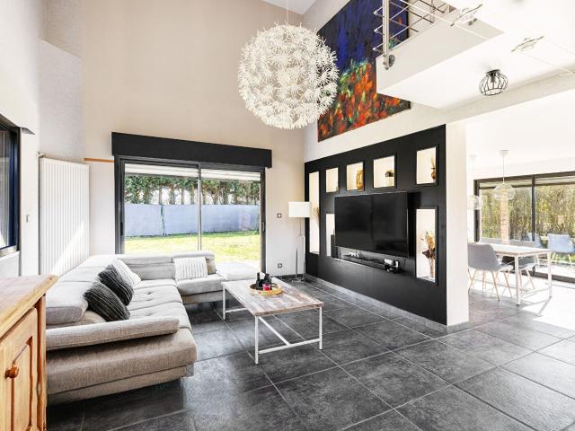 Maison 7 pièces 212 m²