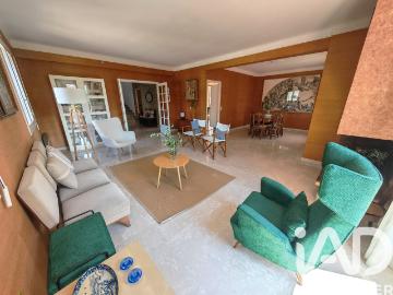 Maison 7 pièces 212 m²