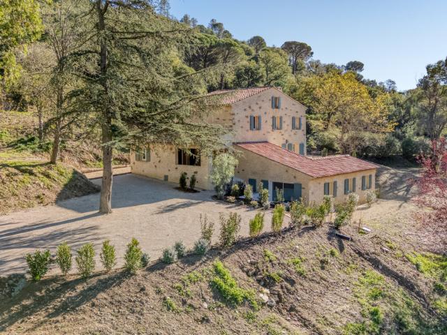 Maison 7 pièces 212 m²