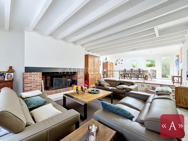 Maison 7 pièces 213 m²