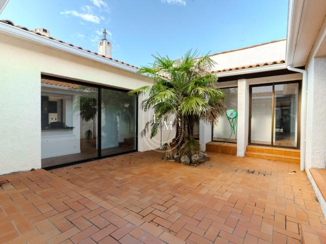 Maison 7 pièces 213 m²
