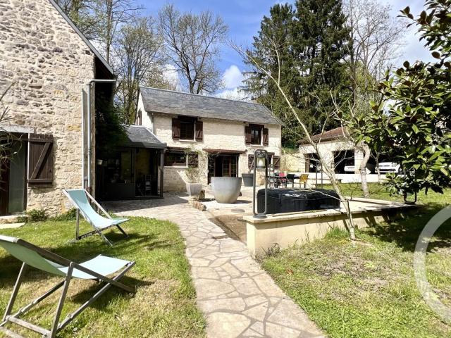 Maison 7 pièces 213 m²