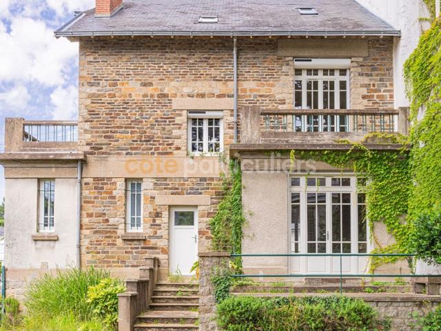 Maison 7 pièces 213 m²