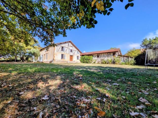 Maison 7 pièces 213 m²