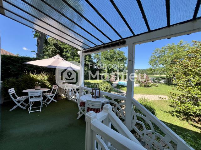 Maison 7 pièces 224 m2