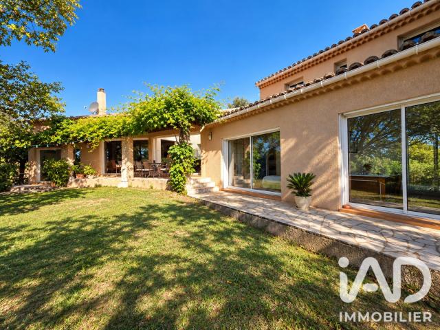 Maison 7 pièces 224 m²