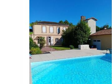 Maison 7 pièces 305 m²