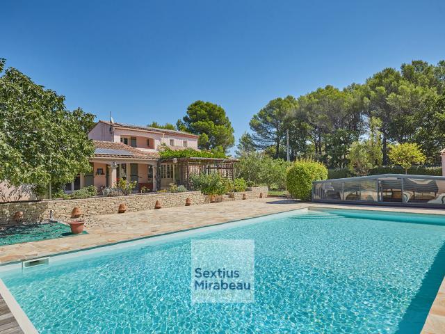 Maison 7 pièces 225 m²