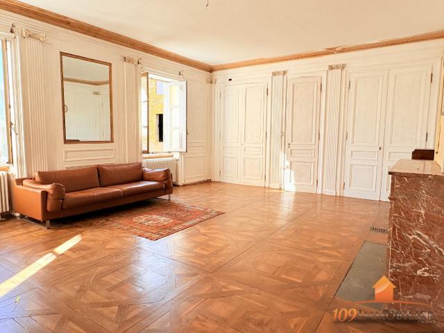 Maison 7 pièces 225 m²