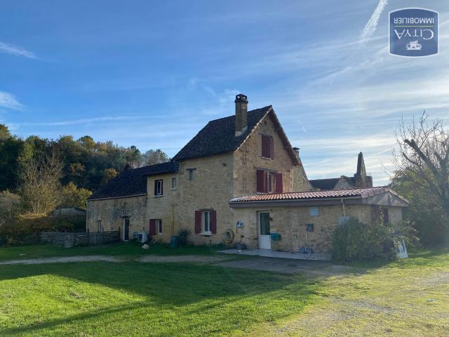 Maison 7 pièces 225 m²