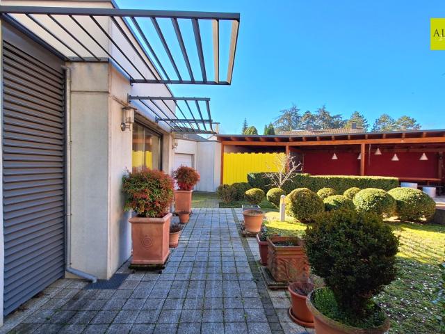 Maison 7 pièces 226 m²