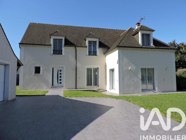 Maison 7 pièces 226 m²
