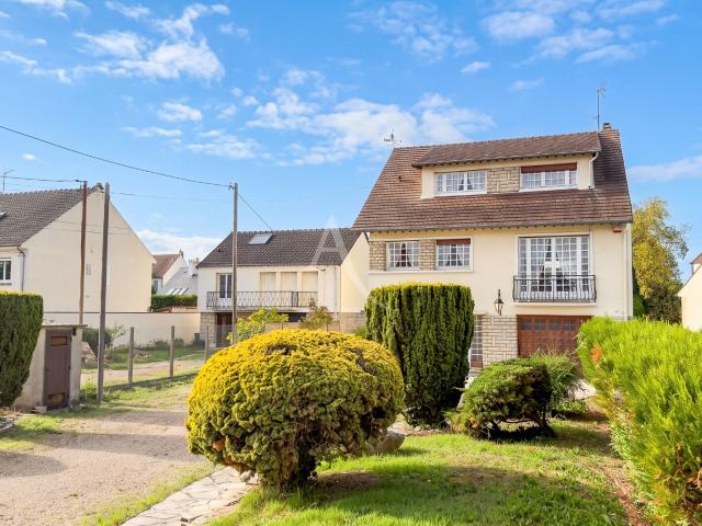 Maison 7 pièces 227 m²