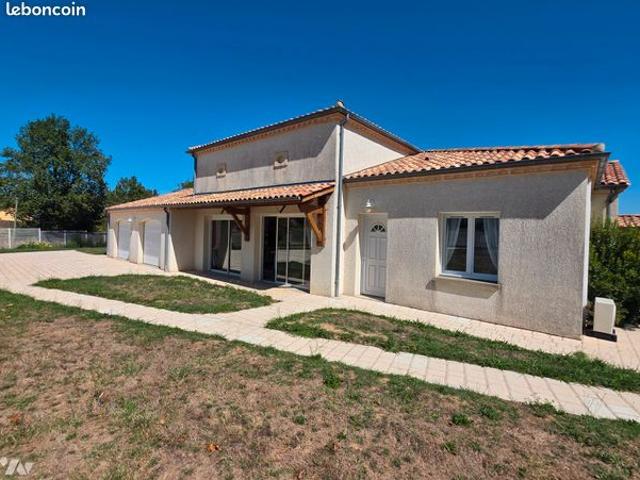Maison 7 pièces 227 m²