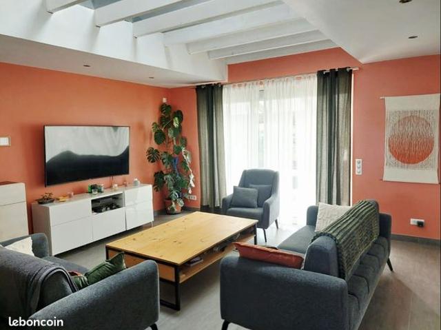 Maison 7 pièces 228 m²