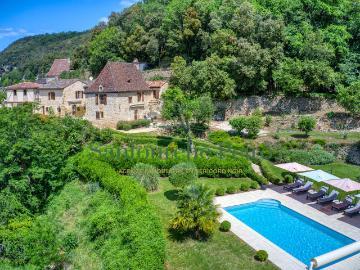 Maison 7 pièces 228 m²