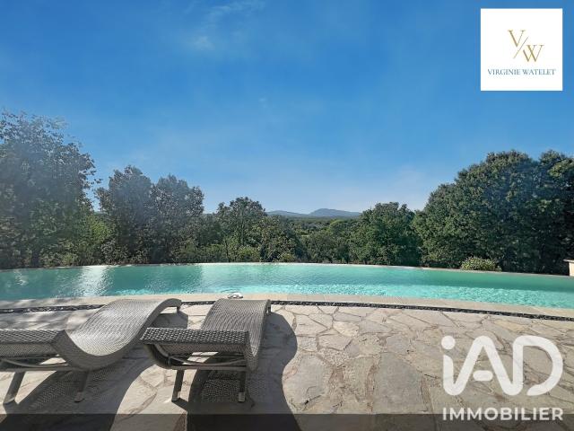 Maison 7 pièces 229 m²
