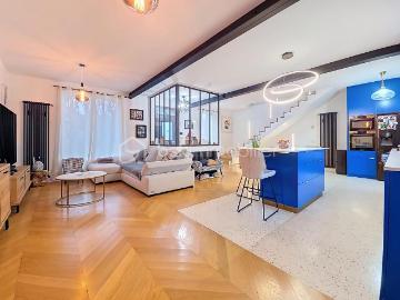 Maison 7 pièces 229 m²