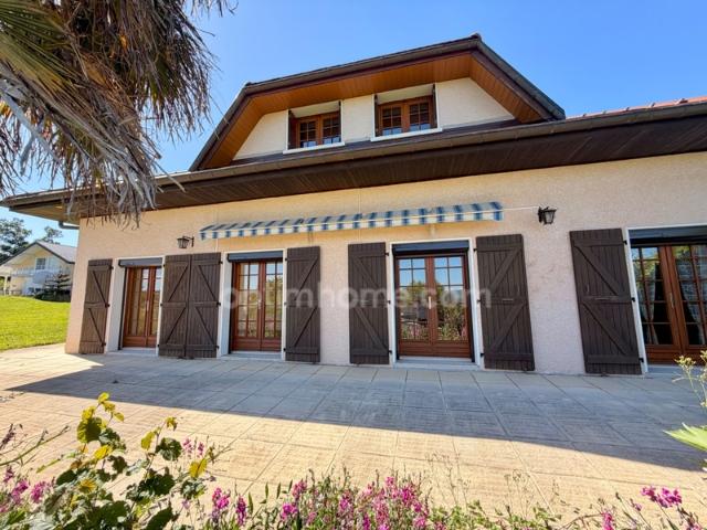 Maison 7 pièces 220 m2 + Sous sol complet CONTAMINE SARZIN 74