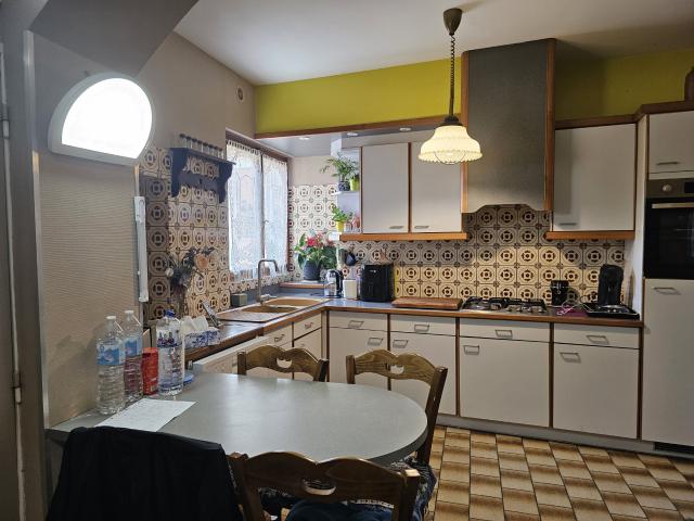 Maison 9 pièces 220 m²