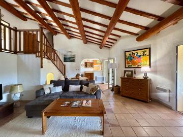 Maison 7 pièces 220 m²