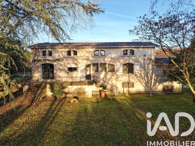 Maison 7 pièces 220 m²