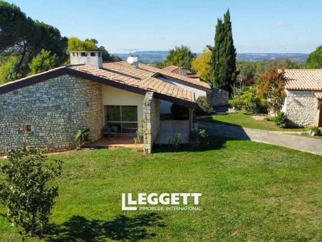 Maison 7 pièces 220 m²