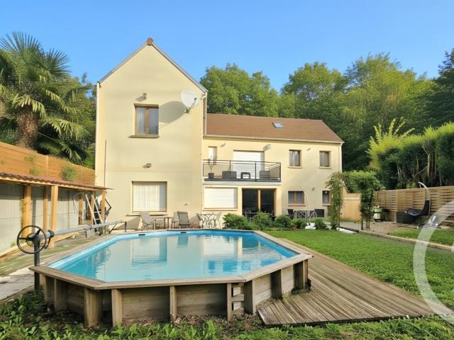Maison 7 pièces 220 m²