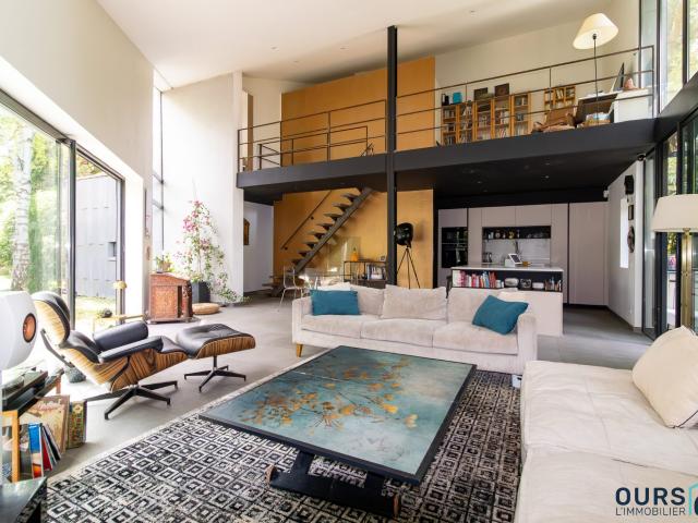 Maison 7 pièces 220 m²