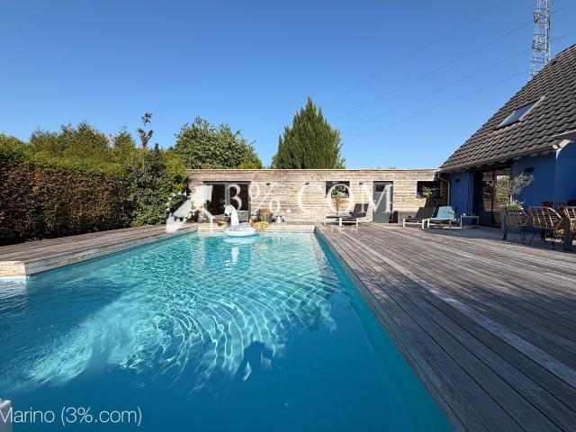 Maison 7 pièces 220 m²