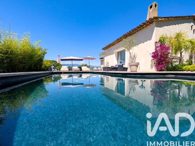 Maison 7 pièces 228 m²