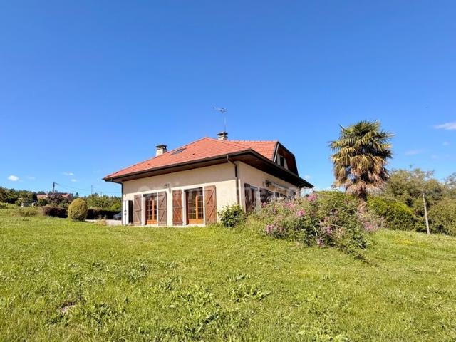 Maison 7 pièces 220 m²